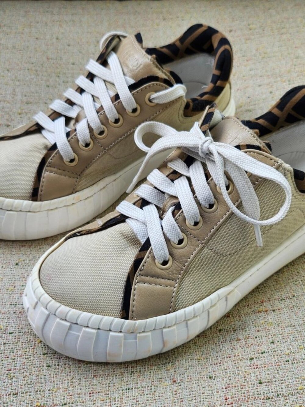 Fendi Roma Kids Shoes Sneaker Lace Up Beige Leather Upper Size 34 Made Italy
